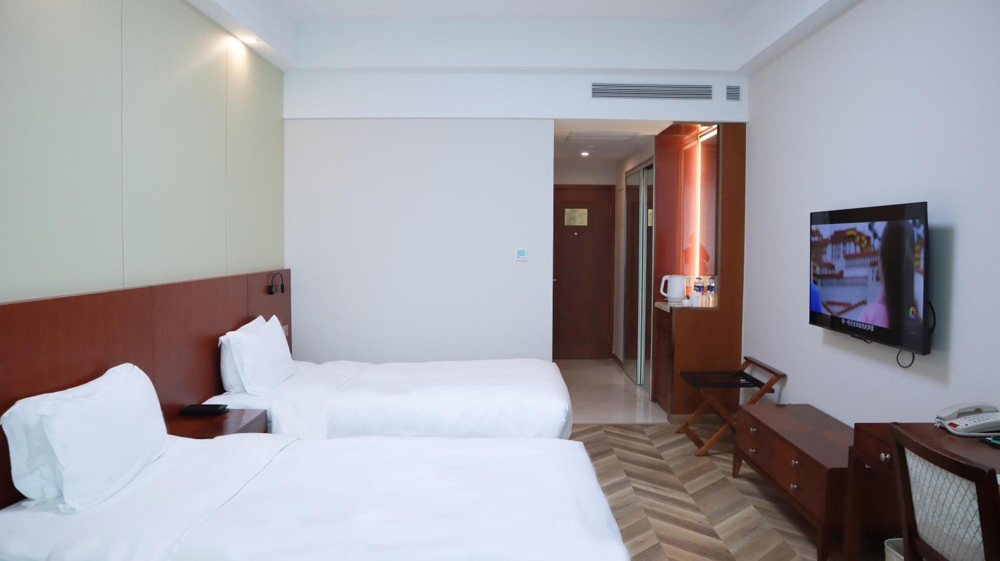 Metropark Jichen Hotel 4*